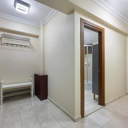 Lovely Bright Modern 1bed1bath! #159 *